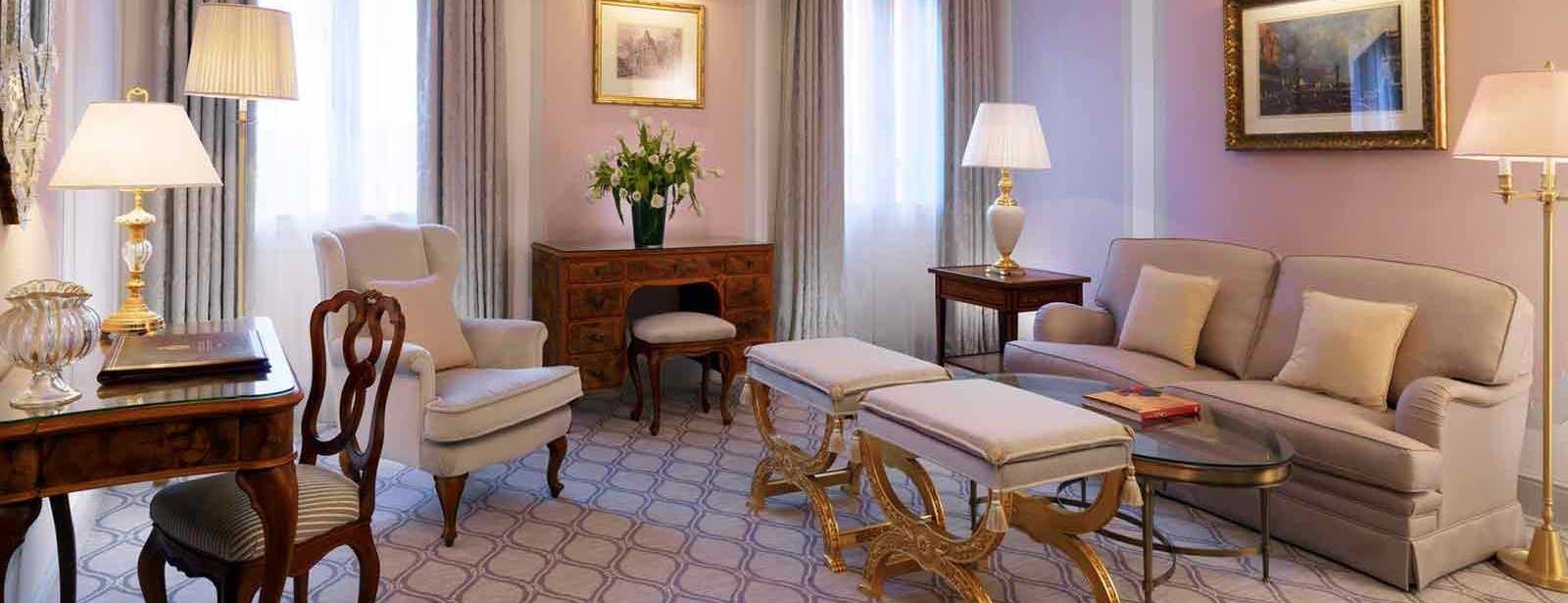 Dandolo suite living area